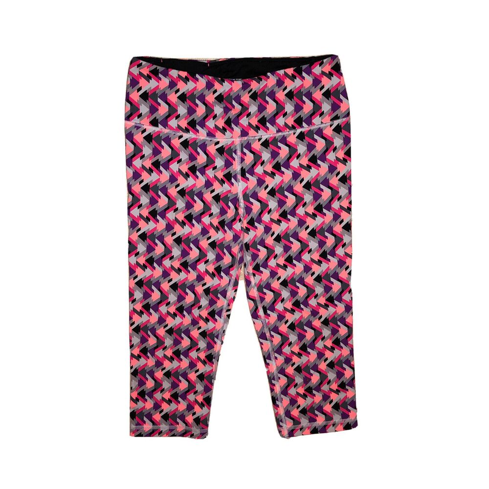 Victoria's Secret VSX Sport BAS Court Knockout Crop Capri Leggings Small EEE7